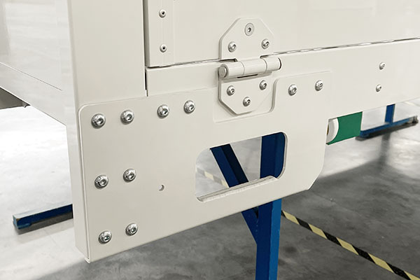 Dropside Body Rivet and Screw