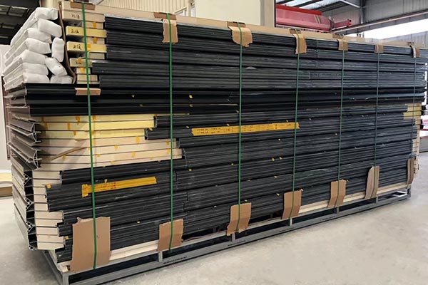 Off-Road RV Body Panel Packaging
