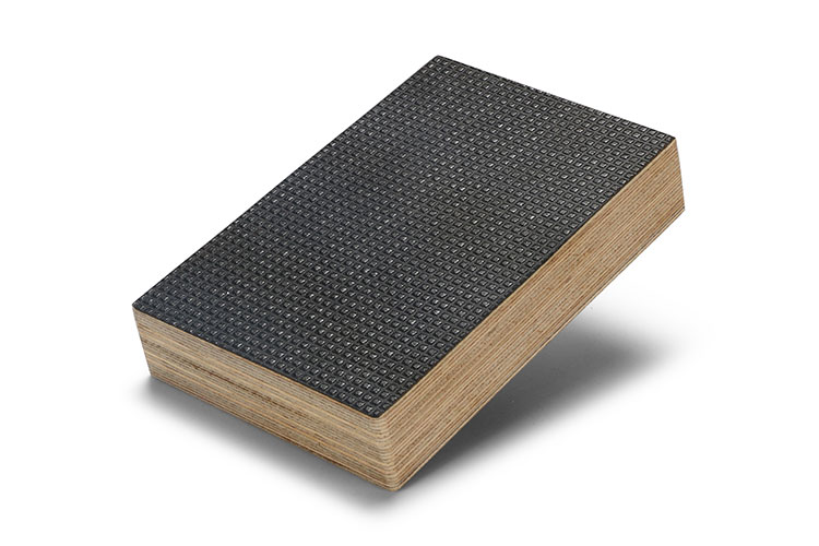 Black Slip-resistant Phenolic Faced Mesh Plywood