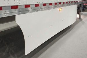 Read more about the article Fiberglas-Seitenschweller für Lkw