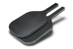 Read more about the article Pickleball-Paddles mit Carbonfaser- und PP-Wabenkern