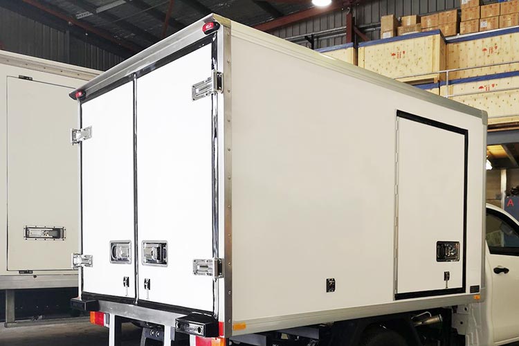 Side Door Insulated Truck Bodies