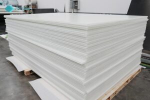 Read more about the article Wabenpaneele für Ladeaufbauten