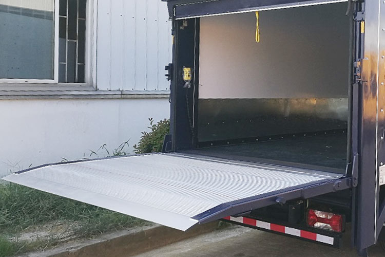 Cantilever Tail Lifts - Liftgates