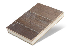 Read more about the article Sandwichpaneele mit PET-Schaumkern und Vinyl-Kunstleder-Deckschicht für Wohnmobilböden